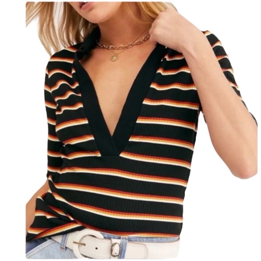 New Free People Donna Striped‎ Collared Low V Tee Size S Black Motif Ribbed Knit
